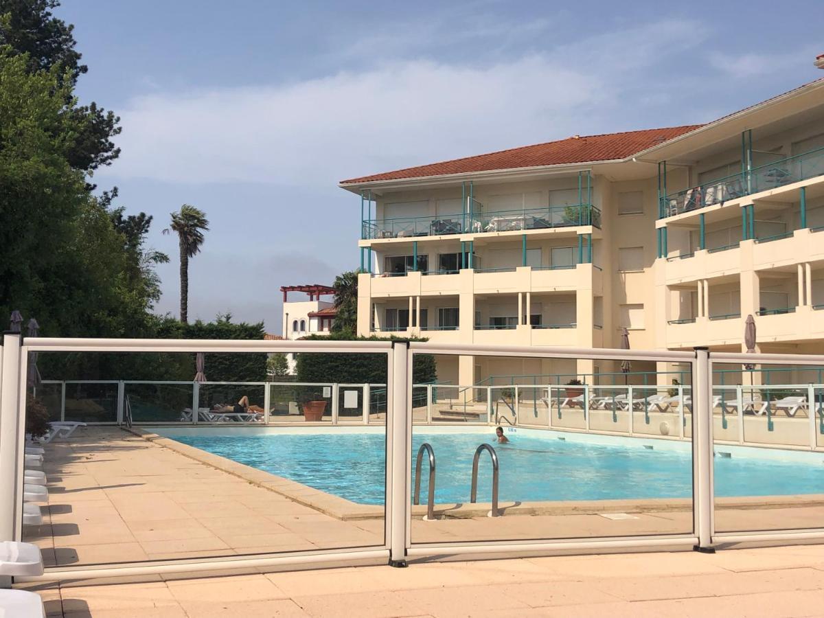 Studio Au Calme Avec Piscine, Face Golf, Parking Gratuit, Tout A Pied A 10Mn Centre Ville Ciboure Exterior foto